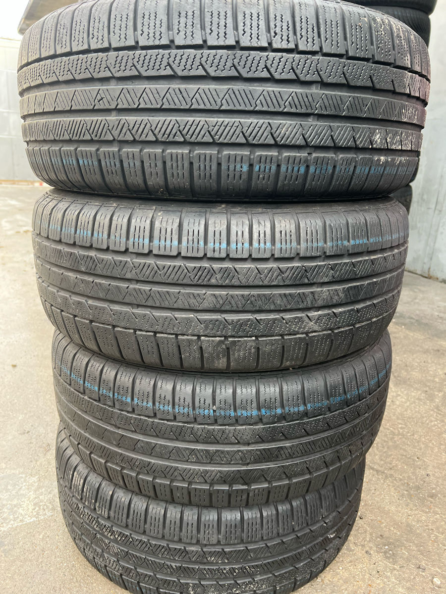 R17 235/50 Continental ContiWinterContact