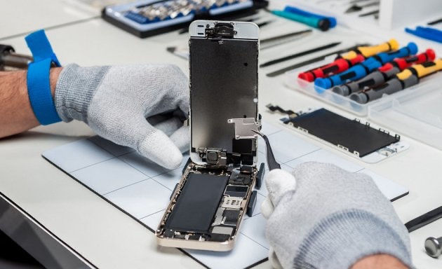 Reparatie la telefone mobile iPhone ,Samsung ,Xiaomi foto 0