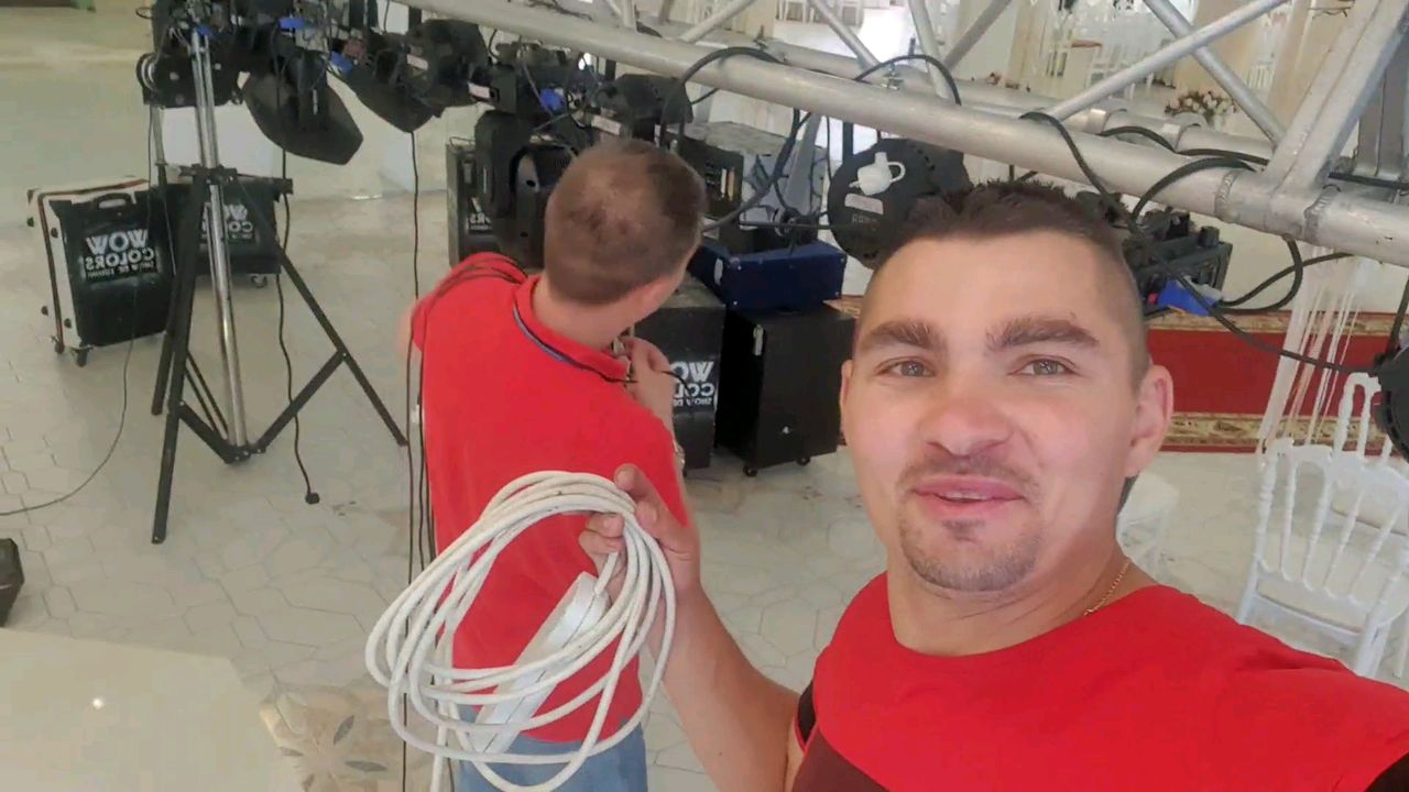 Dj Тяжелый дым низкий .шоу свет и спецэффекты для вашей свадьбы, куматрии, корпоратива фото 7