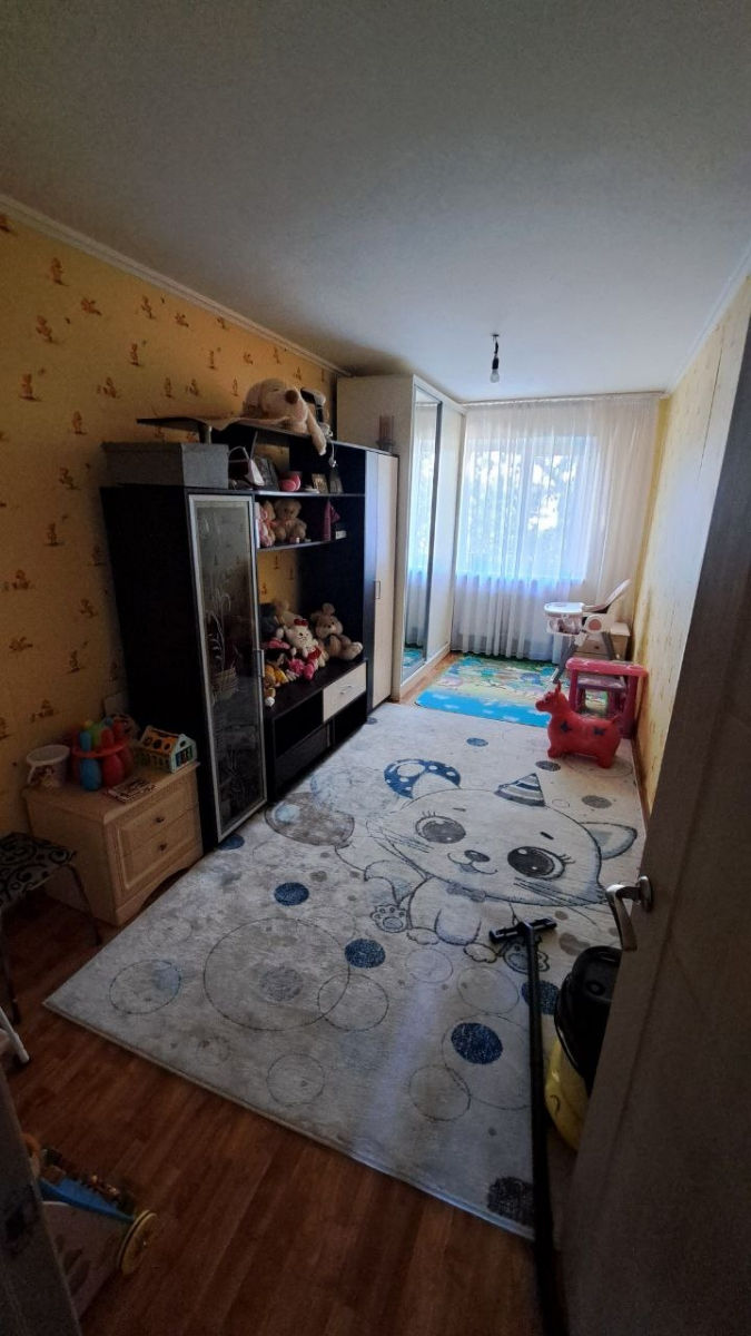 Apartament cu 3 camere, 60 m², 9 cartier, Bălți foto 3