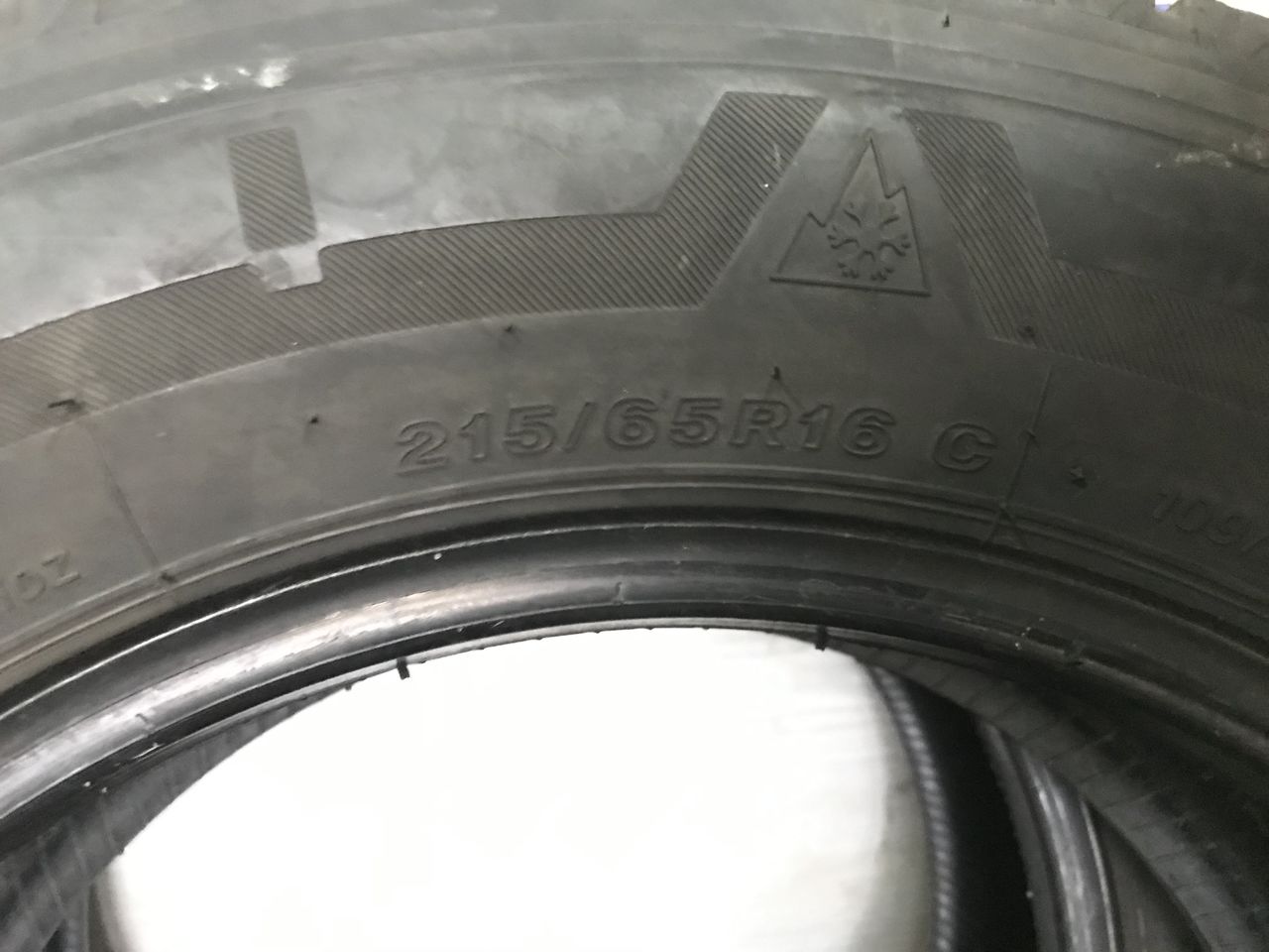 215/65 R16 C