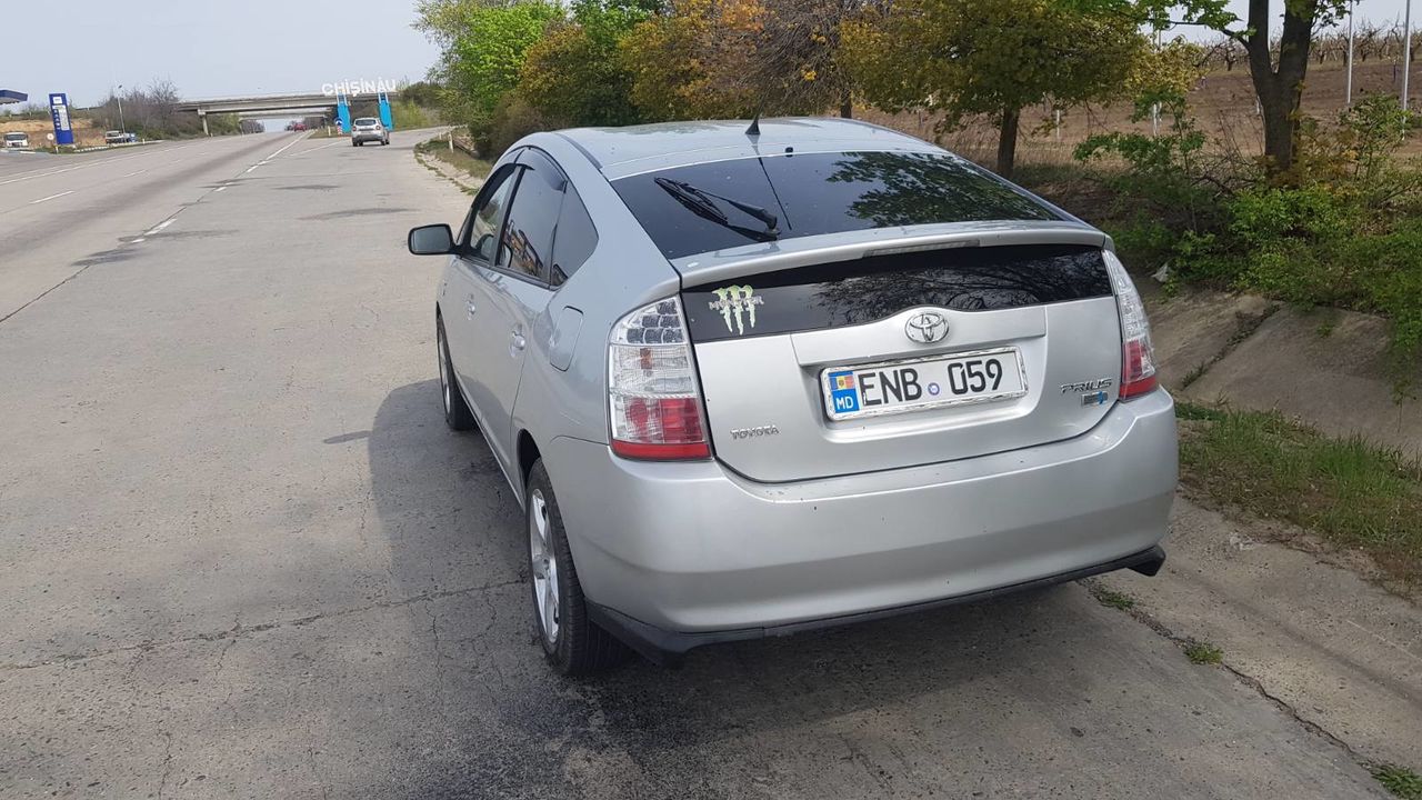 Chirie auto Aeroport Chisinau foto 5