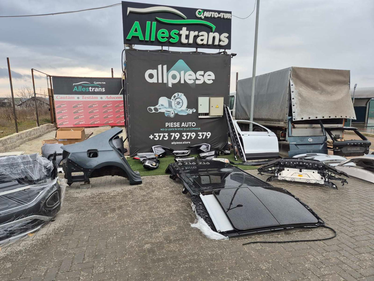 Dezmembrez Renault Scenic foto 19