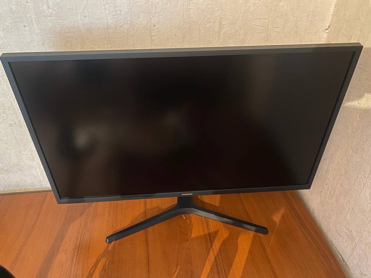 samsung QLED 32 дюйма 4k UHD
