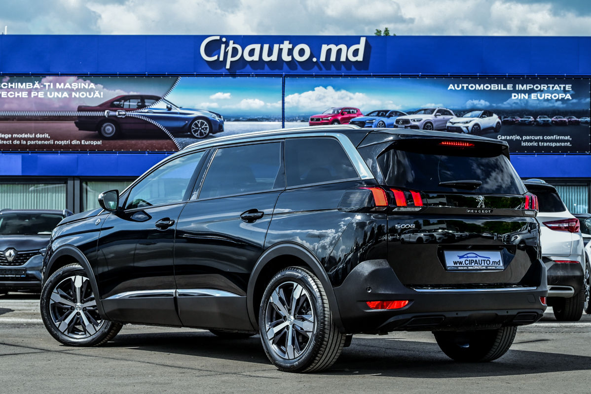 Peugeot 5008 foto 1