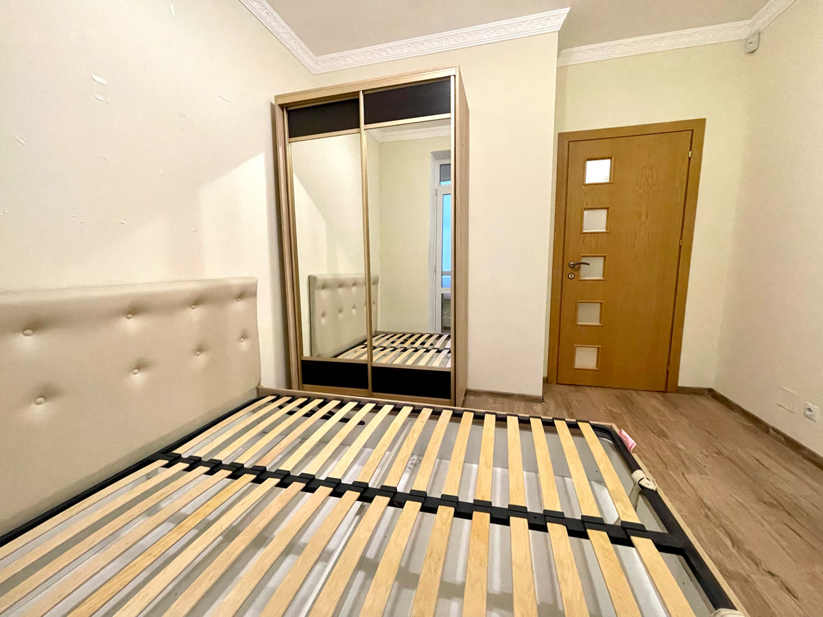 Apartament cu 4 camere, 97 m², Centru, Chișinău foto 2