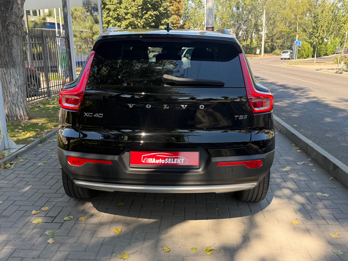 Volvo XC40 2020 photo 6