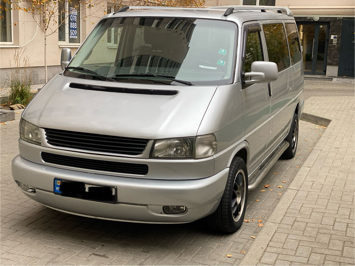 Volkswagen Multivan 2003 г. с пробегом 460000 км, Дизель, 7000 €