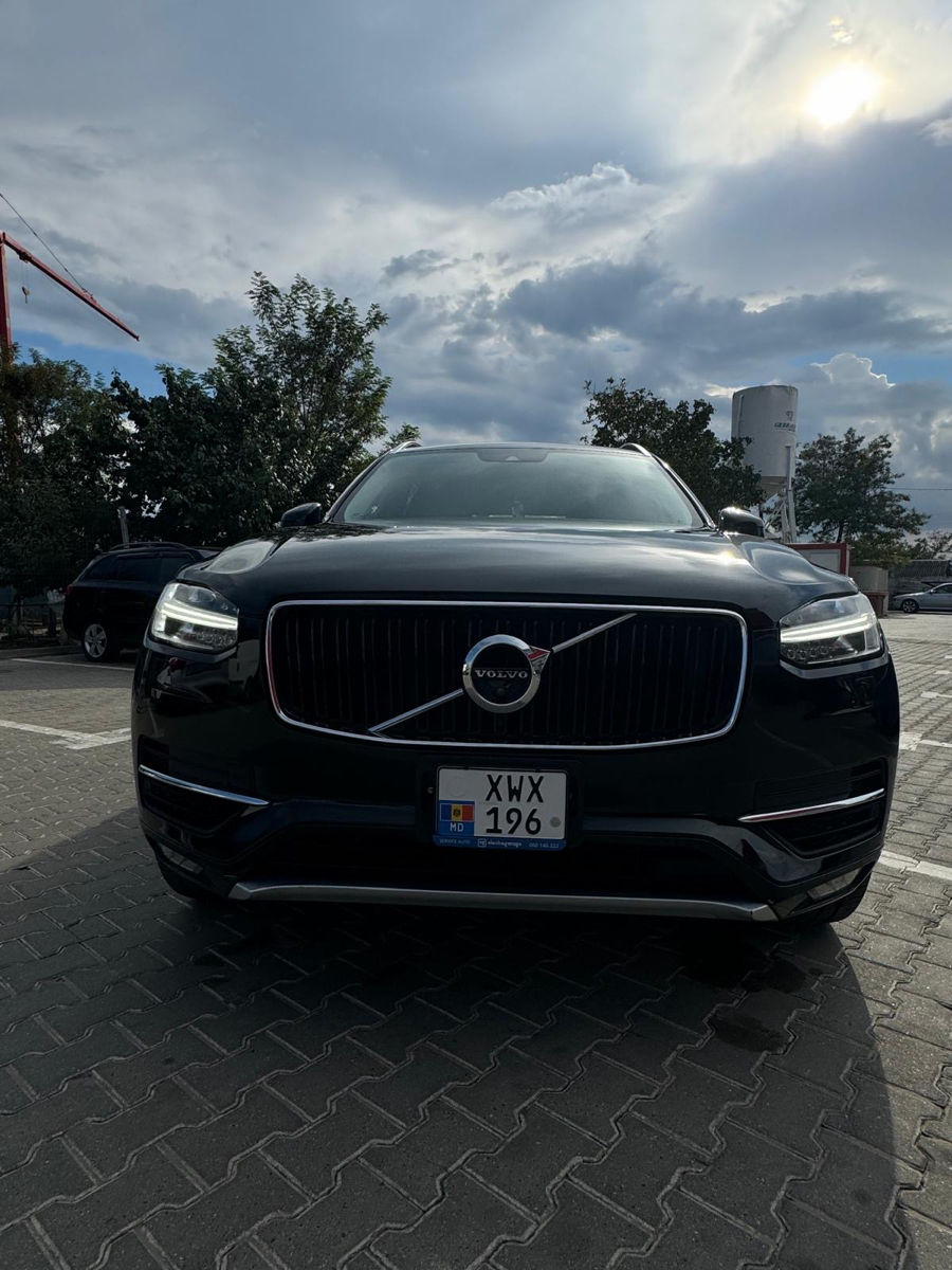 Volvo XC90 foto 0