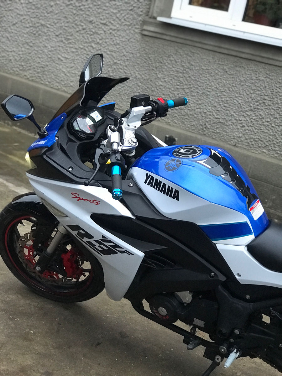 Viper (Yamaha R3)