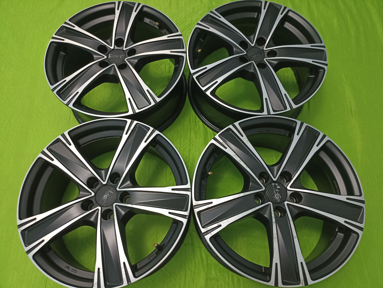 5x105 R17 7.5J ET38