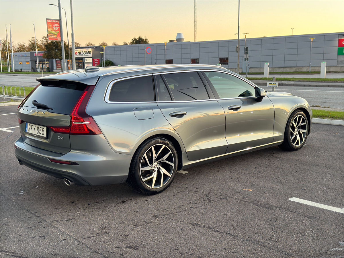 Volvo V60 foto 4