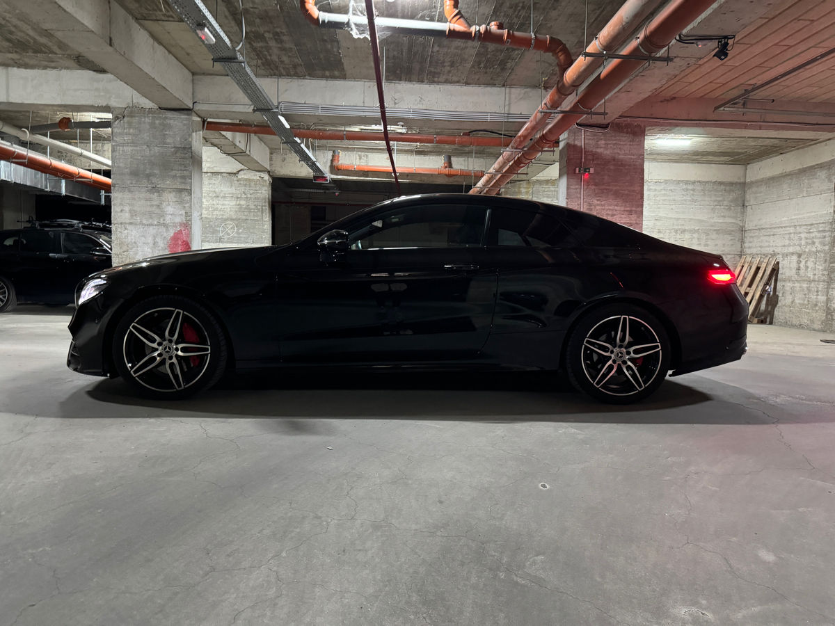 Mercedes E-Class Coupe foto 6