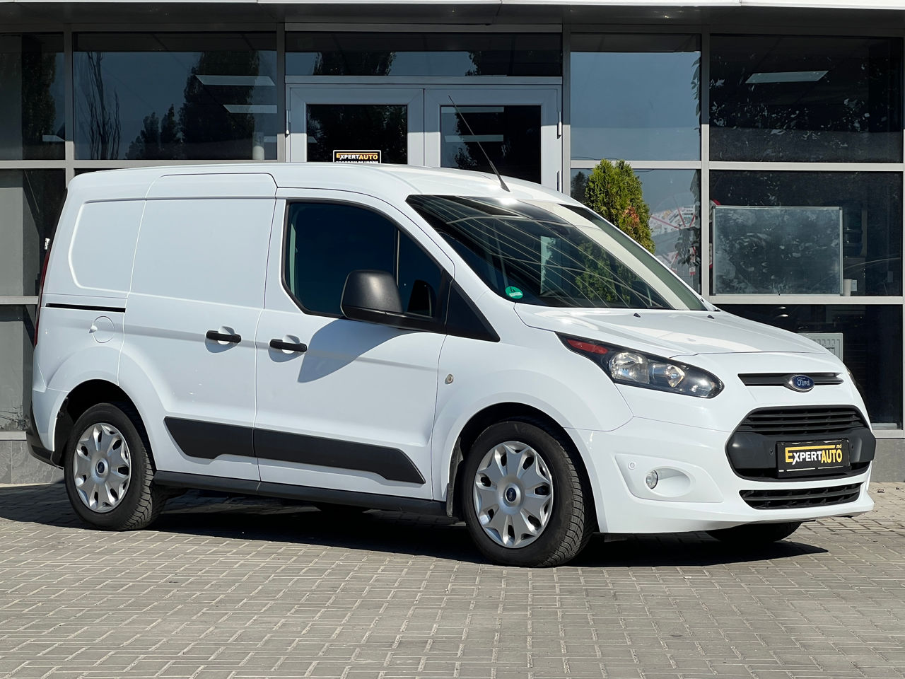 Ford Transit Connect — fotografia 3