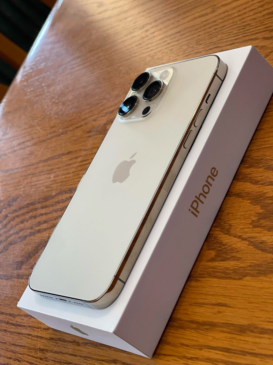 Cumpar iphone 14 pro max blocate ! Ofer pret bun foto 0