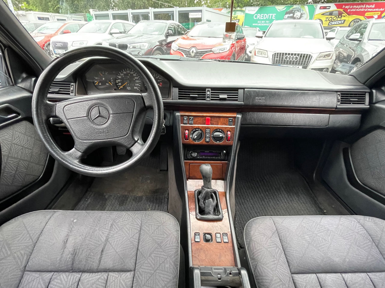 Mercedes Series (W124) foto 8