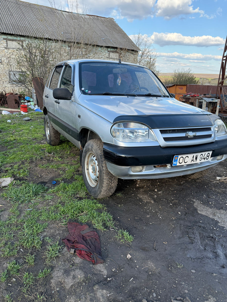 Chevrolet Niva фото 0