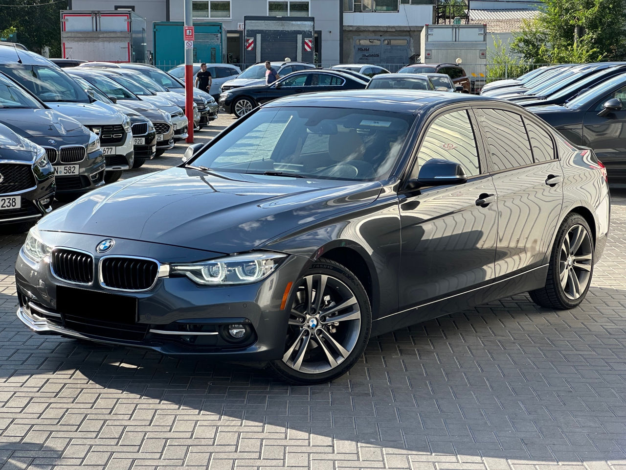 BMW 3 Series foto 4