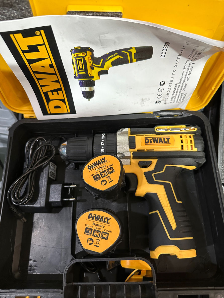 Шуруповерт ударный DeWALT 12V foto 4