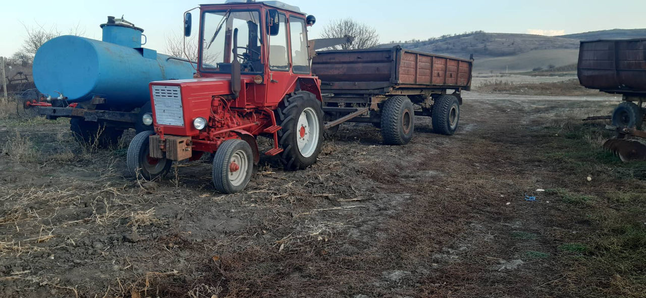 Tractor  t 30 are 592 moto ore 5299 euro foto 2