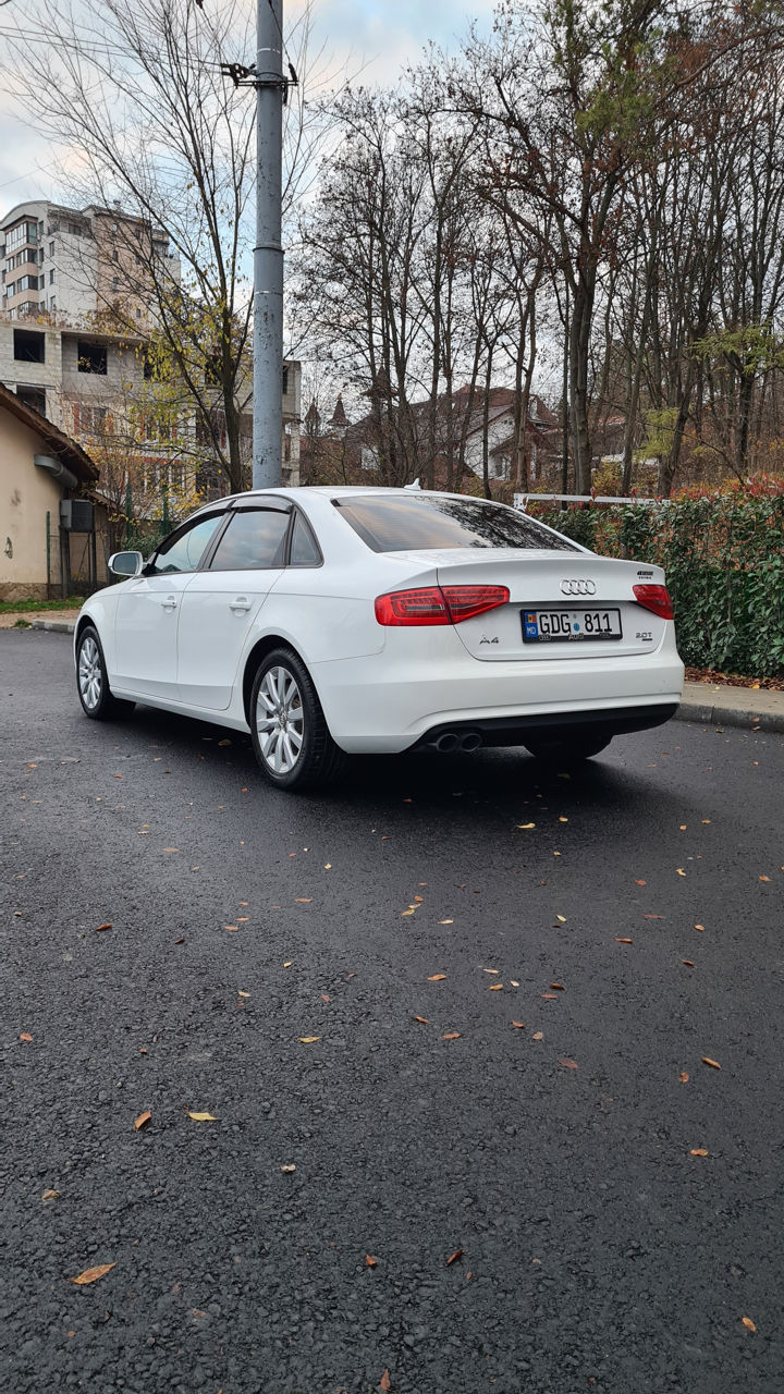 Audi A4 фото 5
