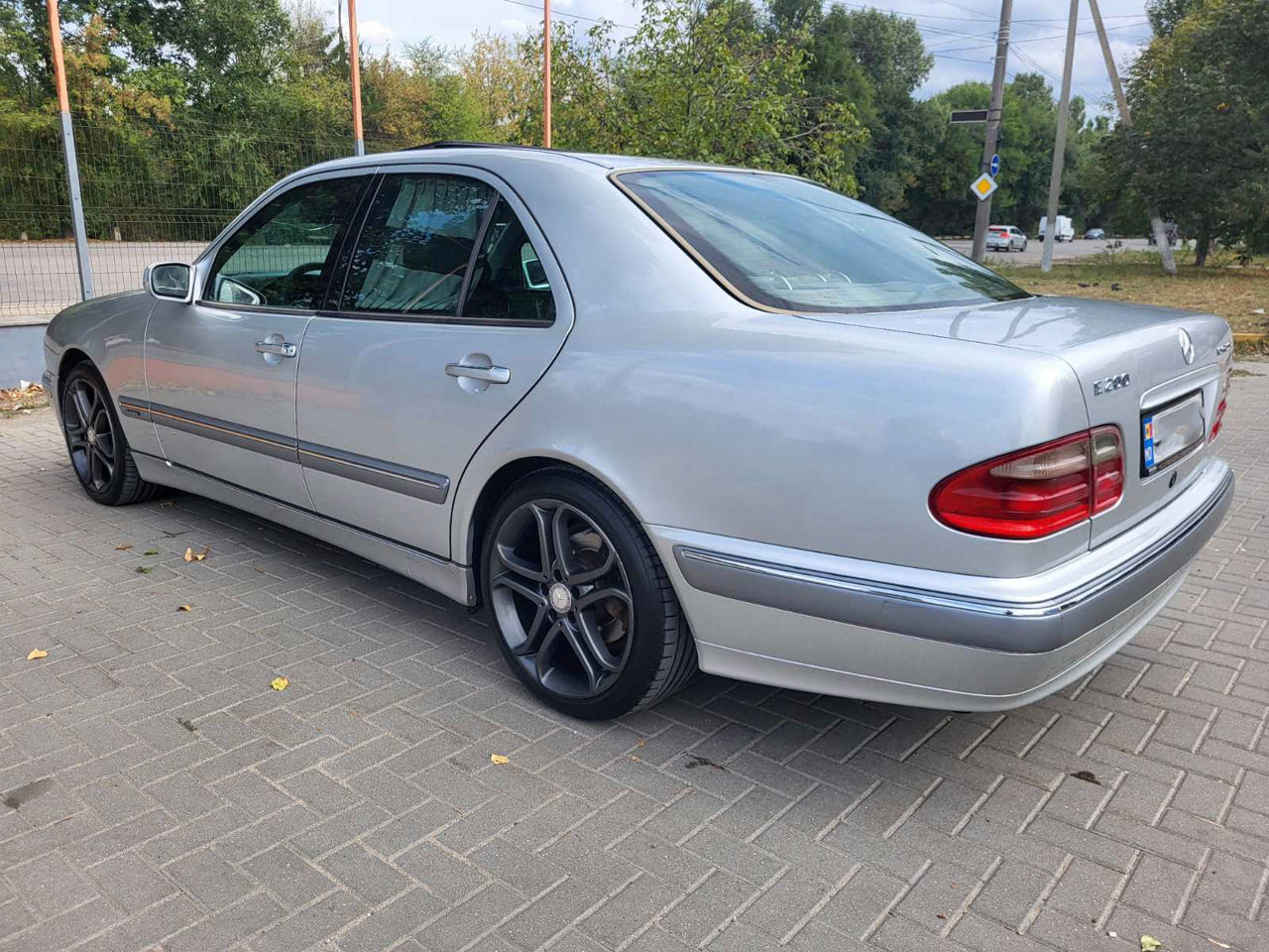 Mercedes E-Class foto 5