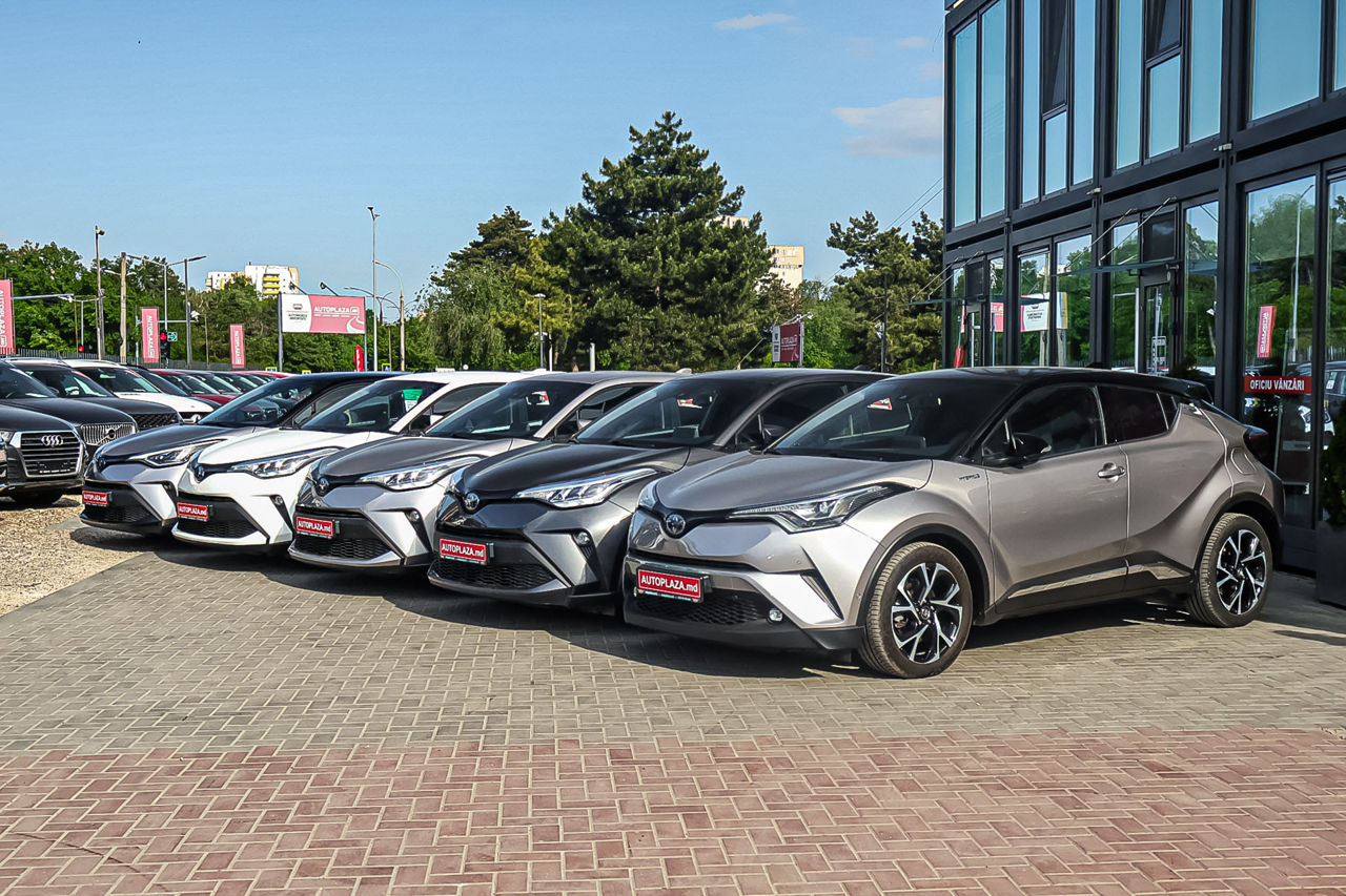 Toyota C-HR фото 4