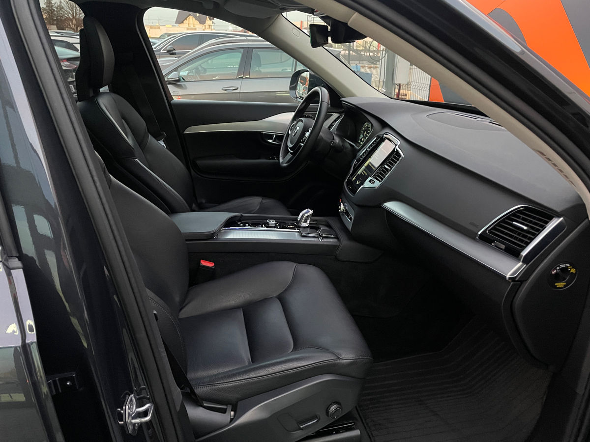 Volvo XC90 foto 19