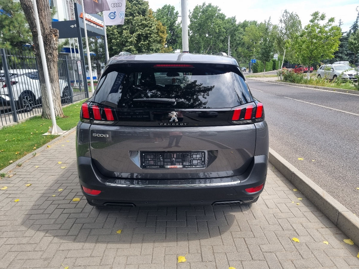 Peugeot 5008 2022 photo 7