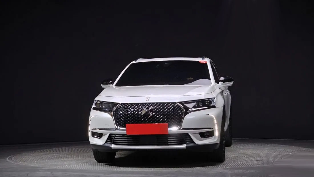 DS Automobiles DS 7 Crossback фото 0