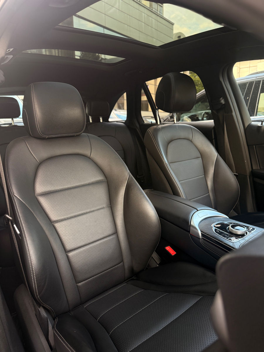 Mercedes GLC foto 11