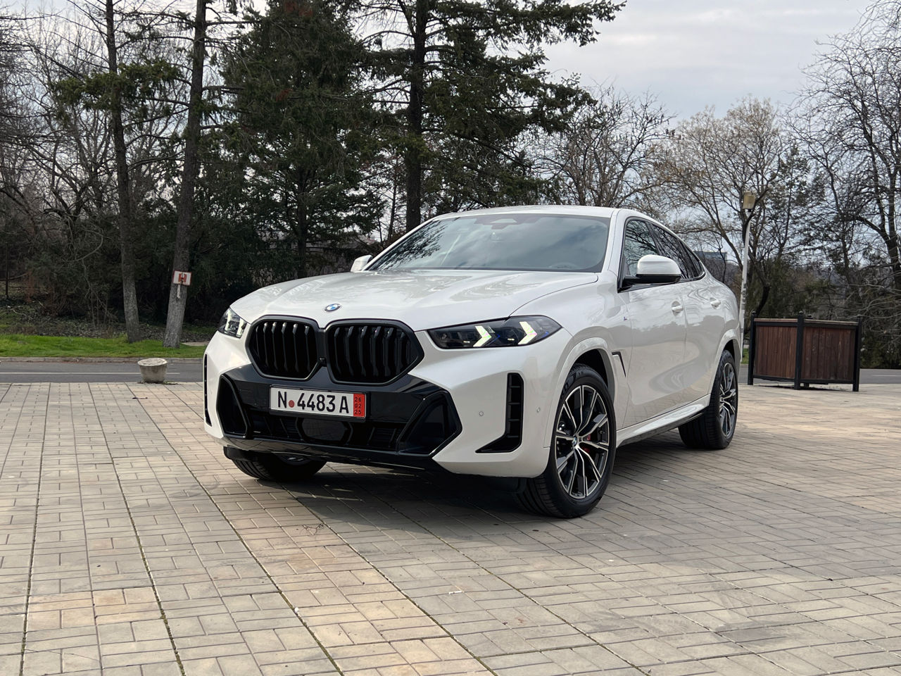 BMW X6 фото 0