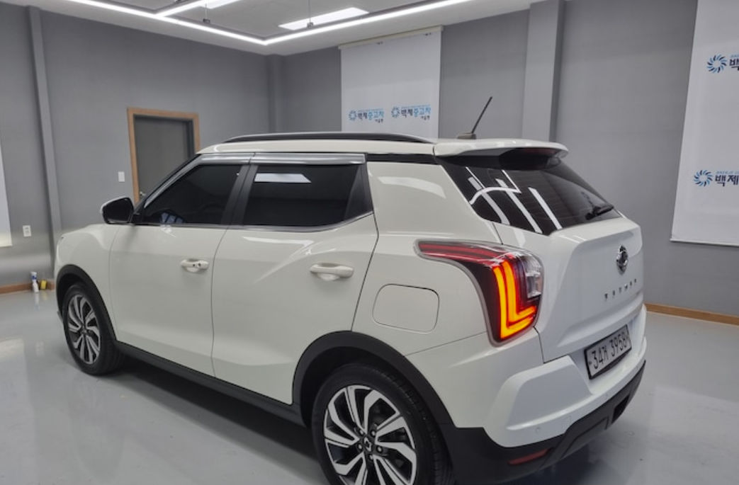 Ssangyong Tivoli foto 1
