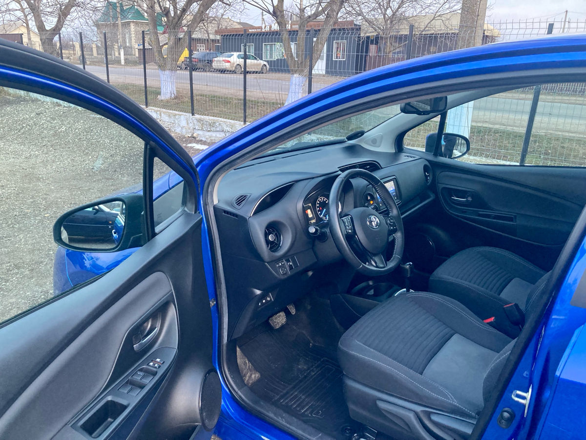 Toyota Yaris foto 6