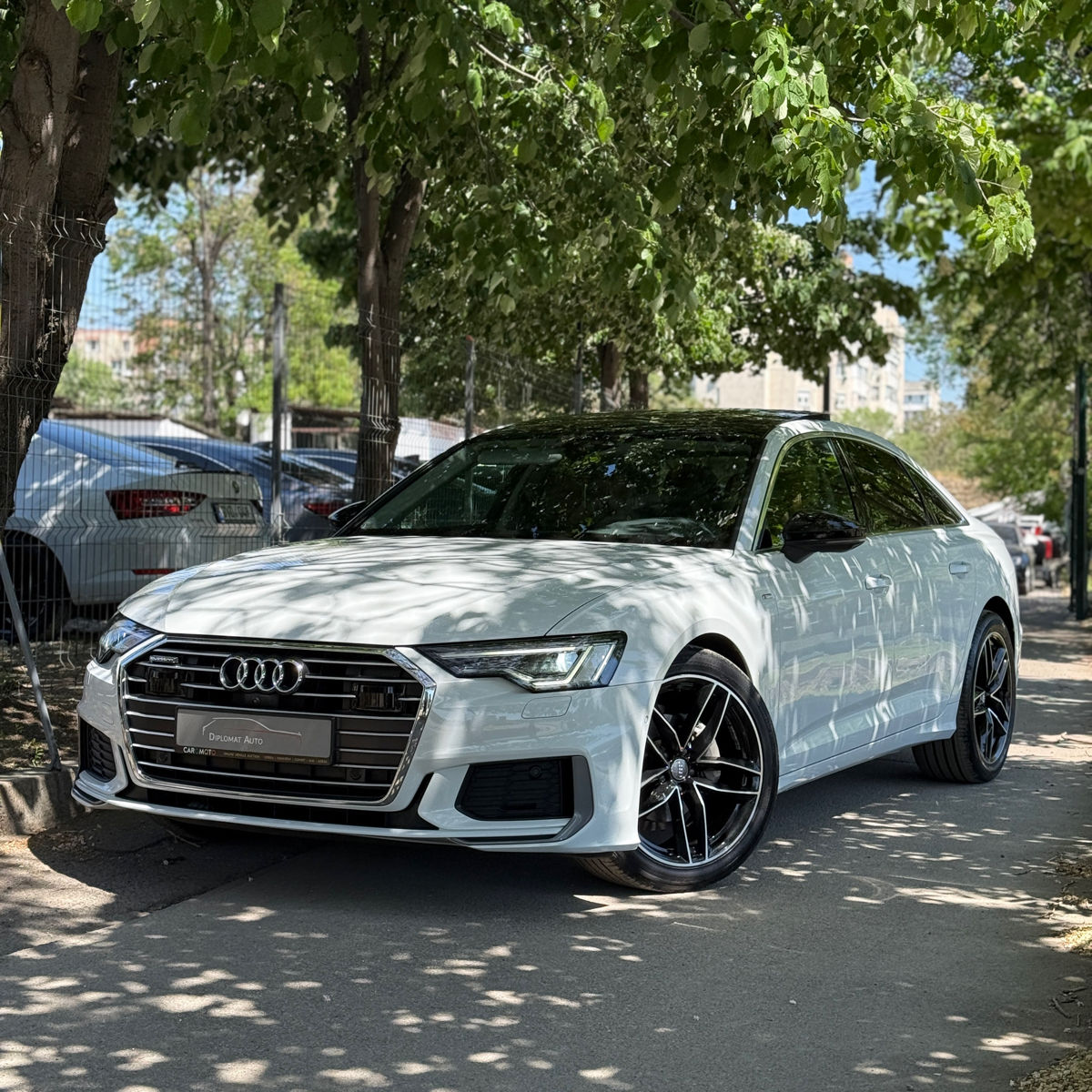 Audi A6 фото 2