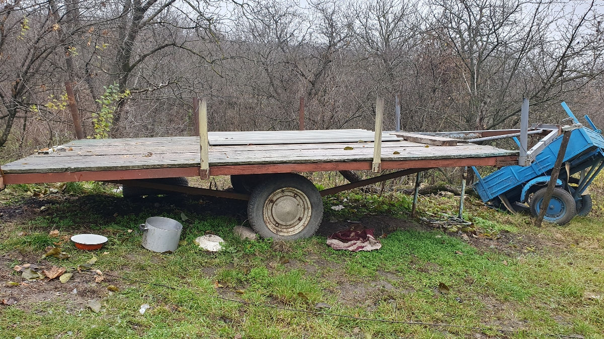 Vânzare  remorcă foto 0