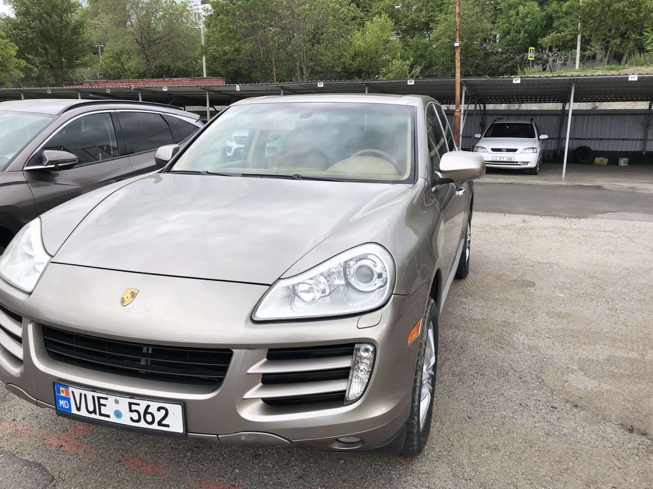 Porsche Cayenne фото 0