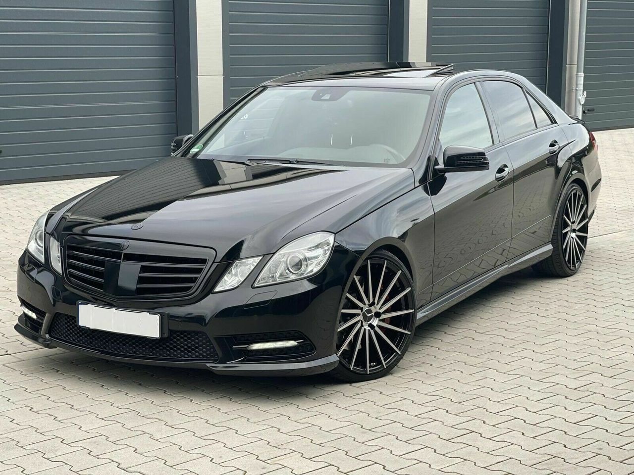 Mercedes E Class foto 0