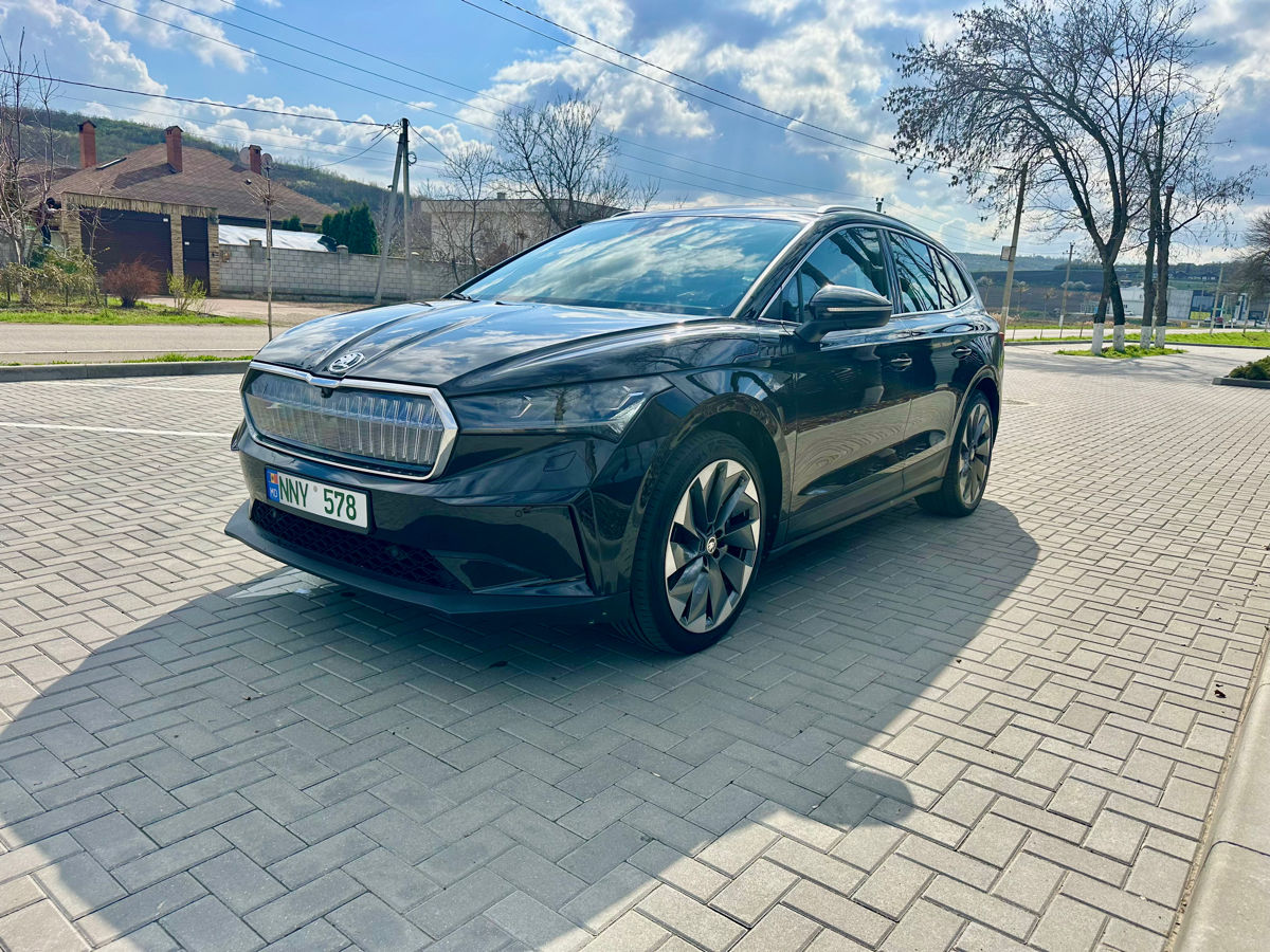 Skoda Enyaq фото 1