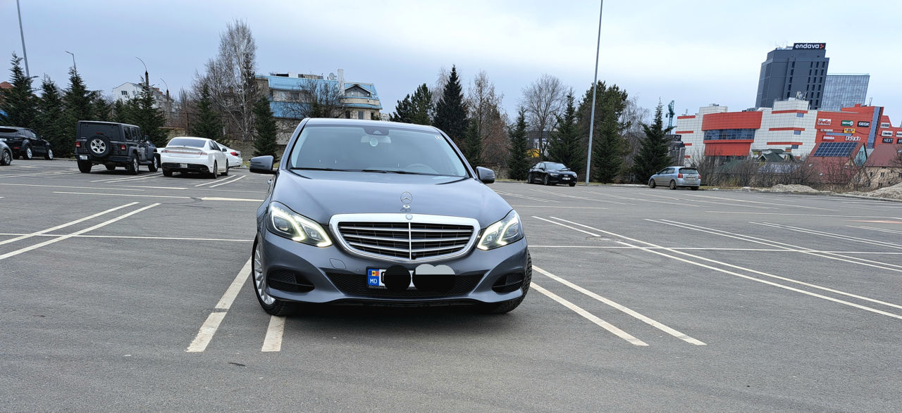 Mercedes E-Class 2015 г. с пробегом 257000 км, Дизель, 18000 €