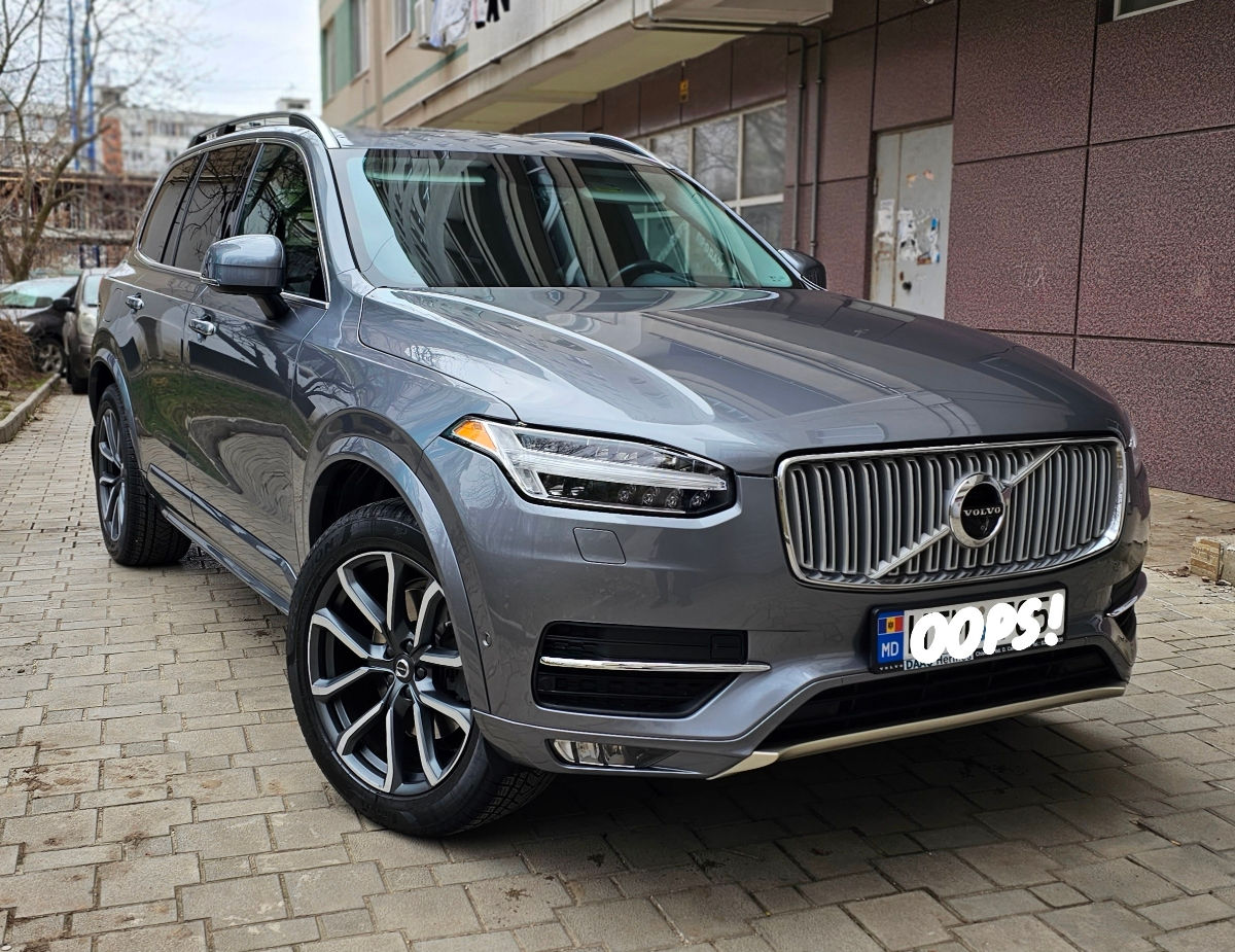 Volvo XC90 foto 1