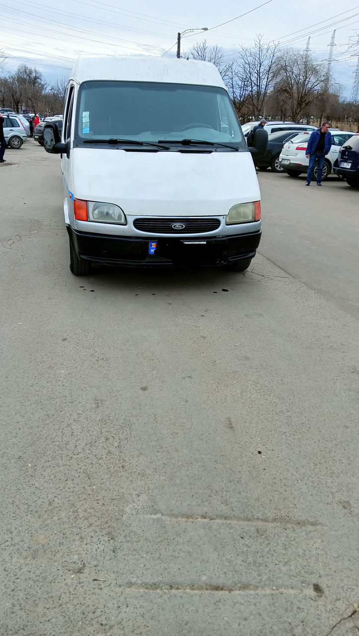 Ford Tranzit фото 2