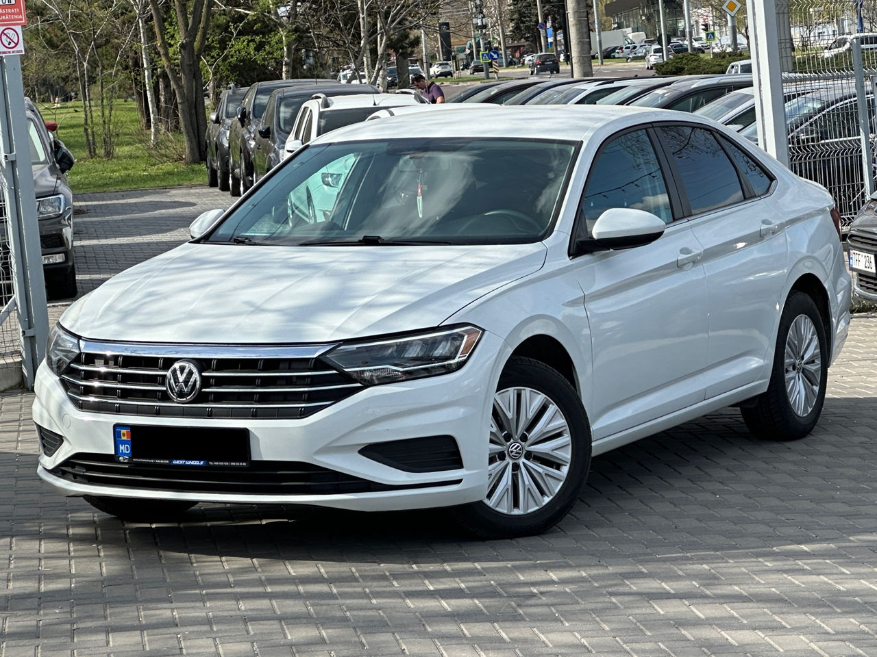 Volkswagen Jetta foto 1