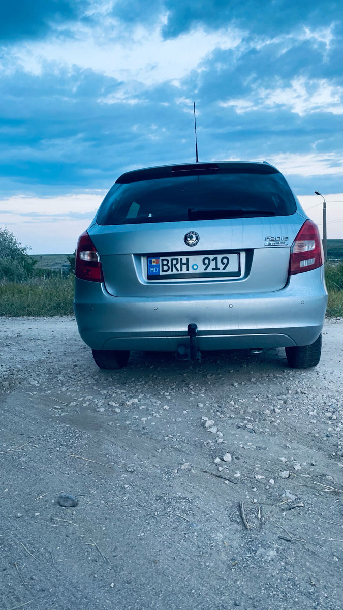 Skoda Fabia фото 1