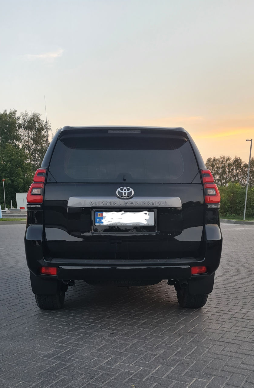 Toyota Land Cruiser Prado foto 5