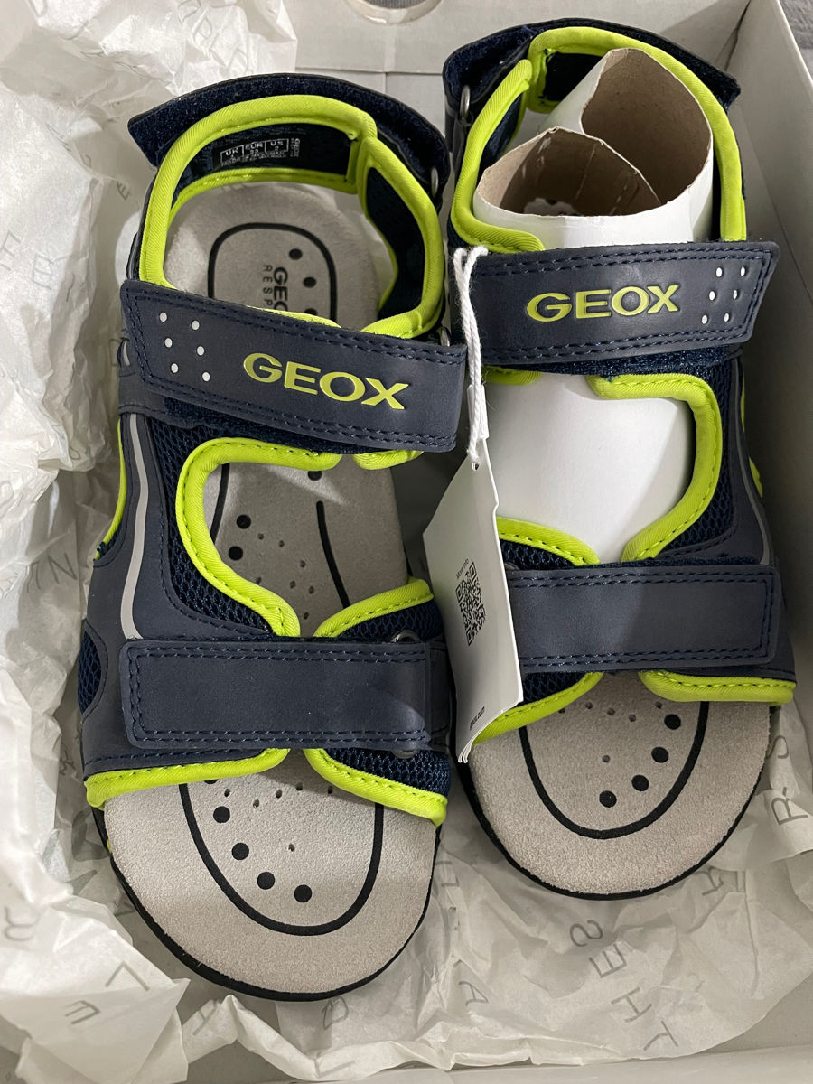 Sandale Geox marimea 33, noi foto 2