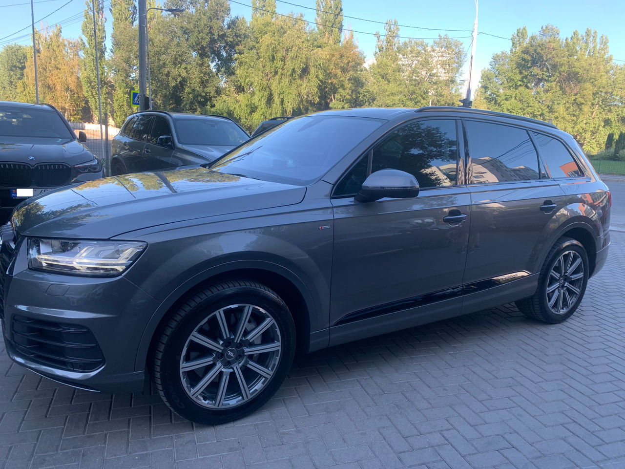 Audi Q7 foto 2