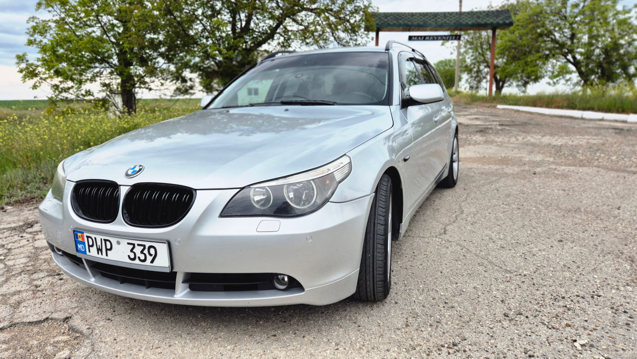 BMW 5 Series фото 1