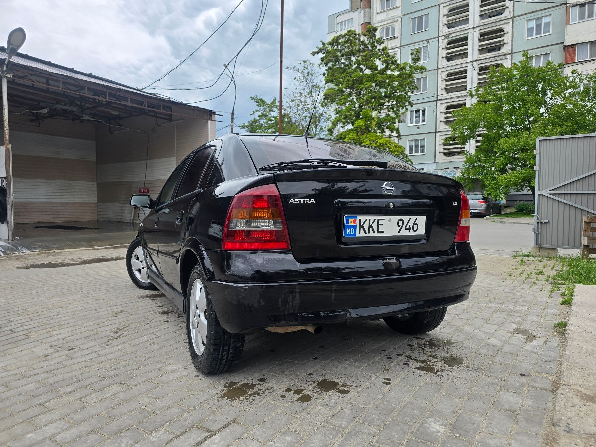 Opel Astra foto 3