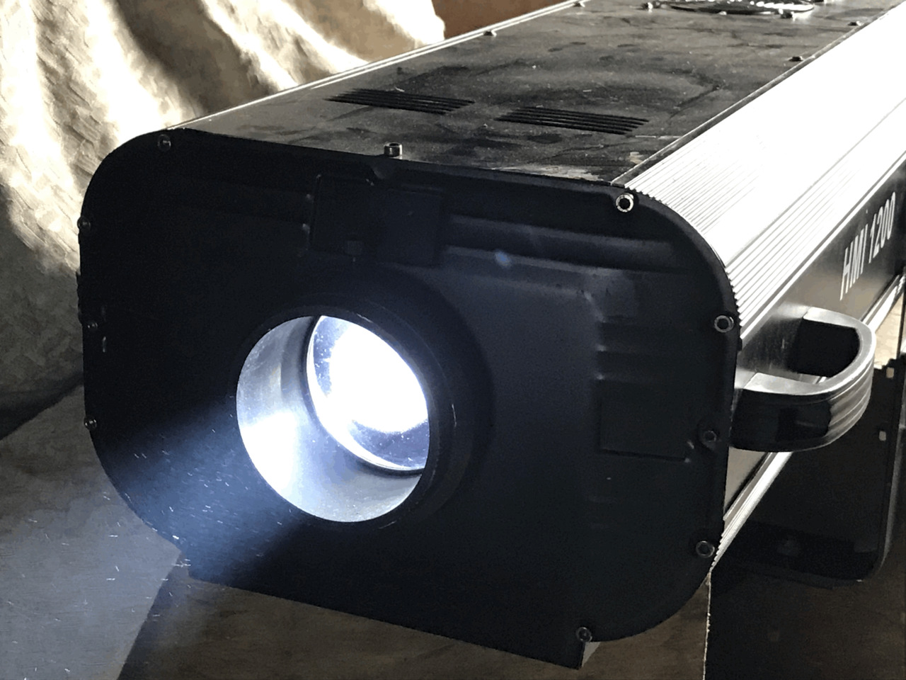1200w hmi follow spot lights - пушка световая hmi 1200w